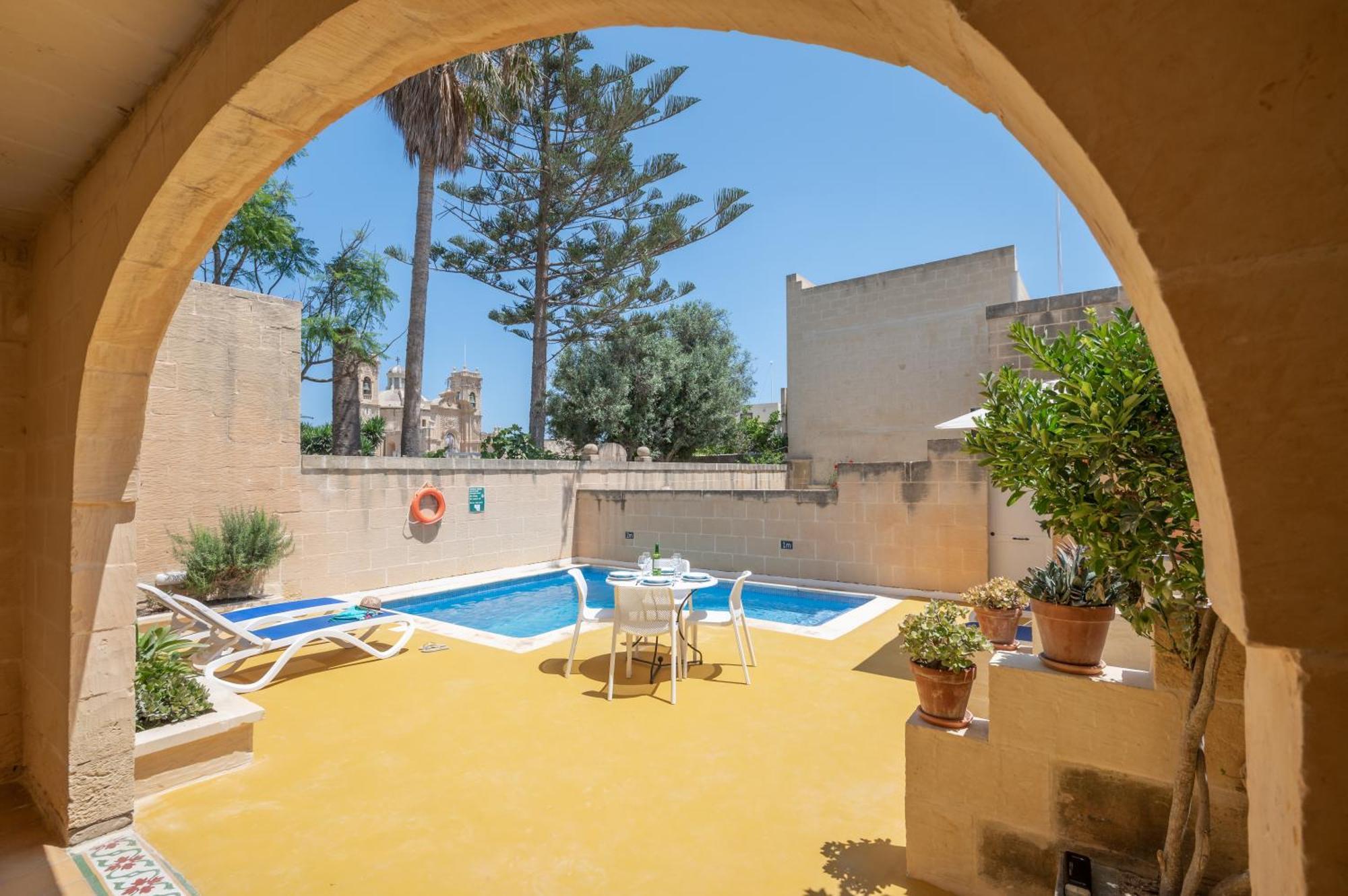 Dar Ta' Betta Farmhouse With Private Pool Għarb Eksteriør billede