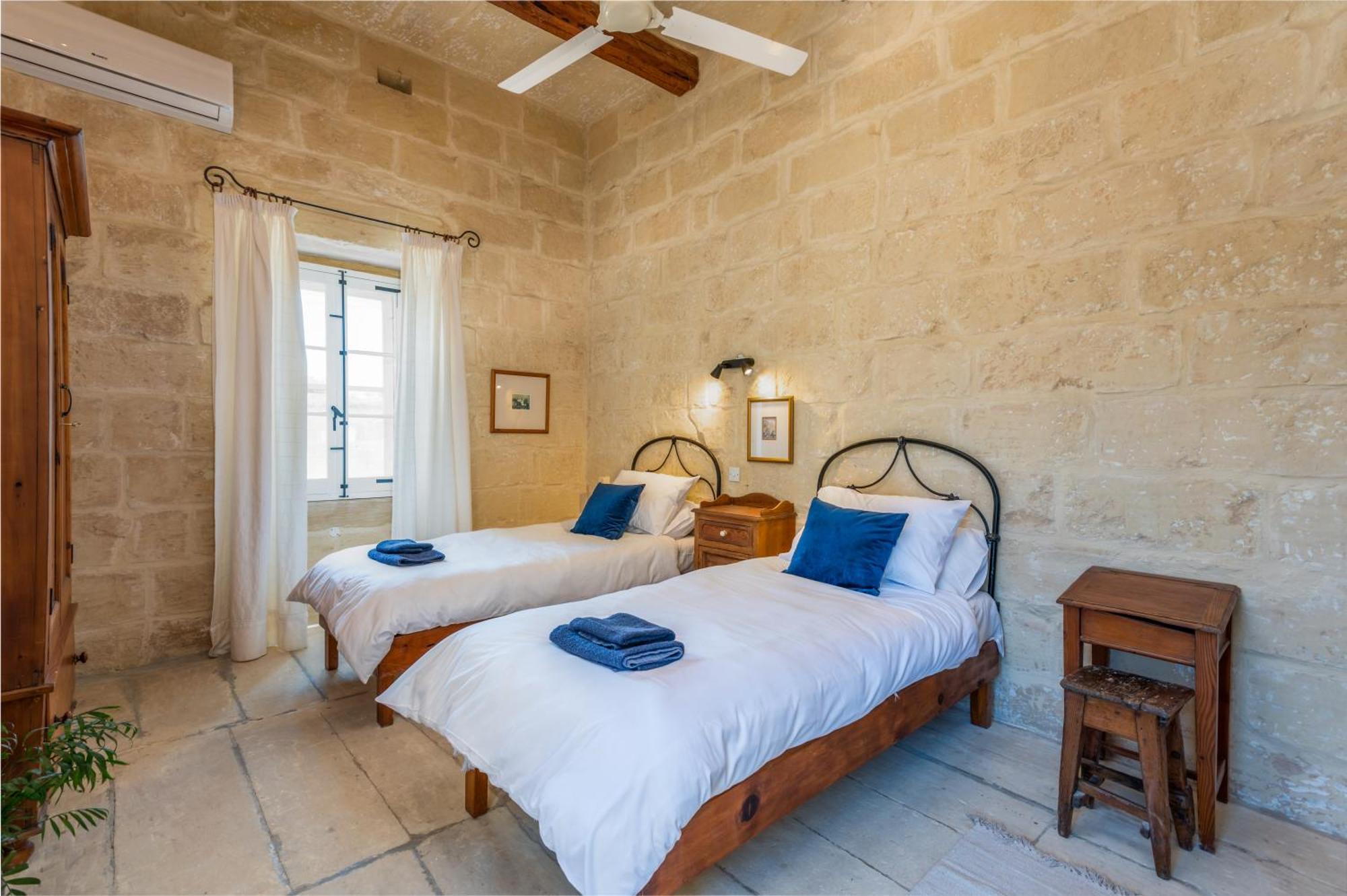 Dar Ta' Betta Farmhouse With Private Pool Għarb Eksteriør billede